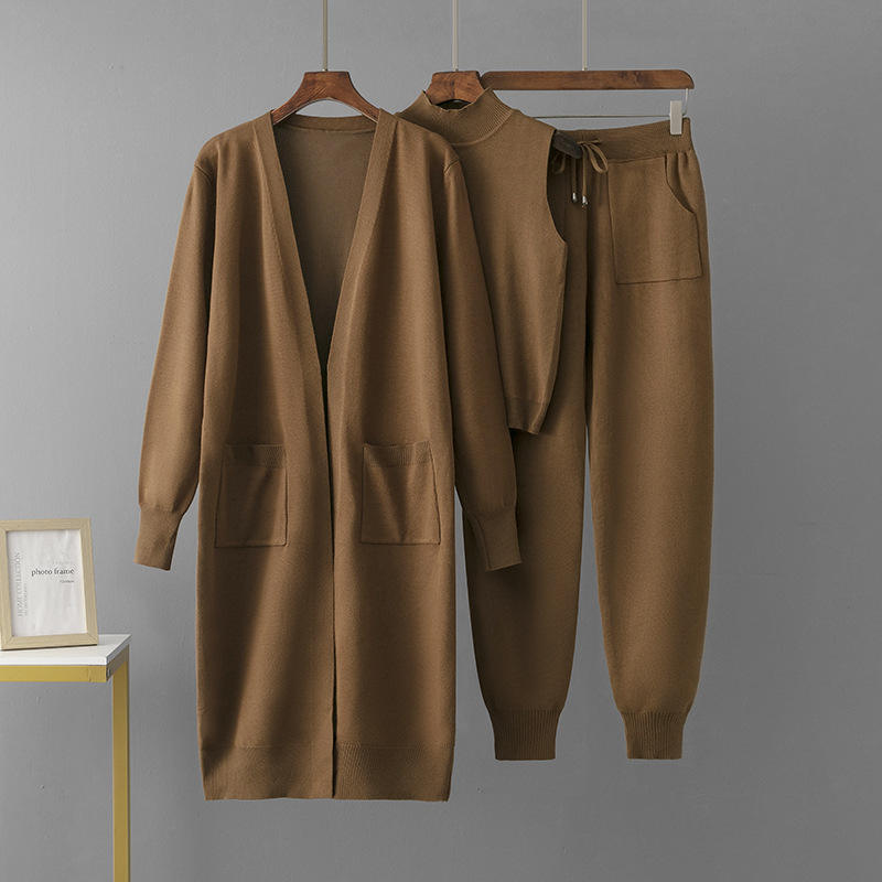 สีน้ำตาล