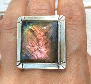 Joyería personalizada hecha a mano de piedras preciosas Plata de Ley 925 forma cuadrada labradorita facetada anillo fino de piedras preciosas regalo para ella - Product Image 1