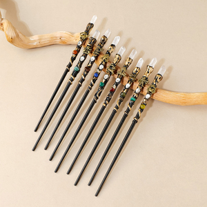 Bacchetta di Cristallo di Quarzo Naturale con 12 Segni Zodiacali, Punta Singola, per <span class=keywords><strong>Rituali</strong></span> di Guarigione, Vendita all'Ingrosso - Product Image 6