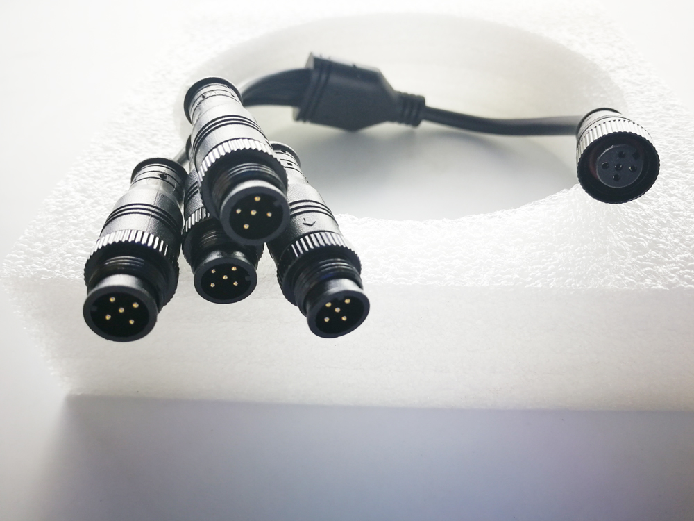 1-4 ตัวแยกสัญญาณ