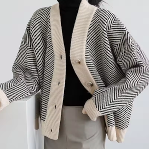 Stripe Custom <strong>Chunky</strong> <strong>Knit</strong> <strong>Cardigan</strong> for Women Fall Winter Sweater Mom Style New Arrival Fashion <strong>Black</strong> and White Long Sleeves - Product Image 4