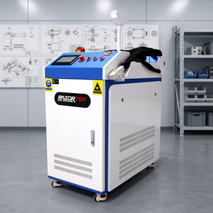 Machine de nettoyage au laser à fibre portative haute efficacité 2000W avec <span class=keywords><strong>refroidissement</strong></span> par eau pour l'élimination de la rouille des métaux, haute sécurité - Product Image 1