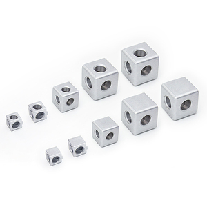 Chine Fabricant Moulage d'aluminium <span class=keywords><strong>20x20</strong></span> Support d'angle à 2 voies Extrusion d'aluminium/cadre de robot/ligne d'assemblage 15 20 30 40 45 - Product Image 1