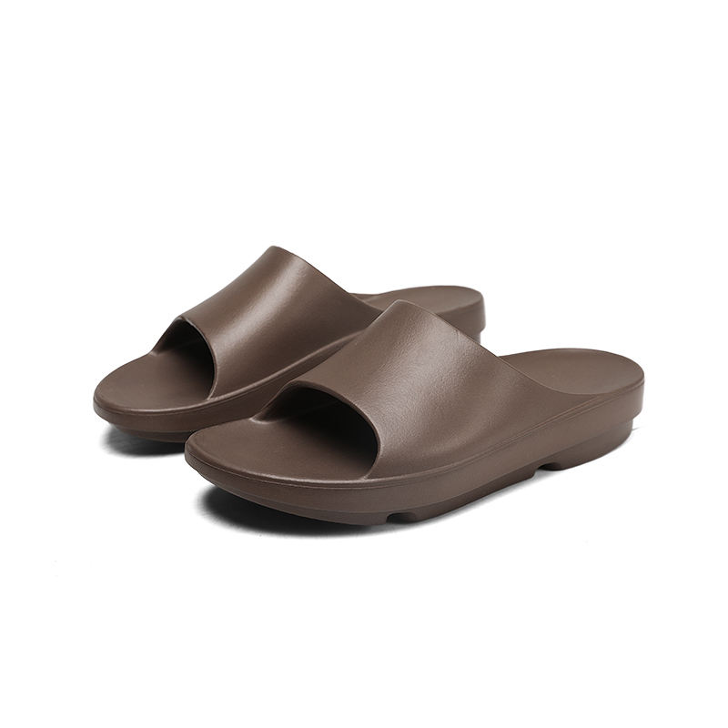 สีน้ำตาลเข้ม