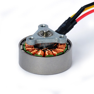 มอเตอร์ไร้แปรงถ่าน 3.7V 7.4V 19000 รอบต่อนาที สำหรับยานพาหนะบังคับวิทยุ ของเล่นควบคุมระยะไกล โครงสร้างโลหะ อายุการใช้งานยาวนาน - Product Image 1