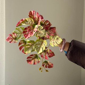 Plante artificielle Monstera Deliciosa en feuille suspendue, orange rouge, branche unique, décoration murale pour la maison, fleur en plastique et soie - Product Image 1
