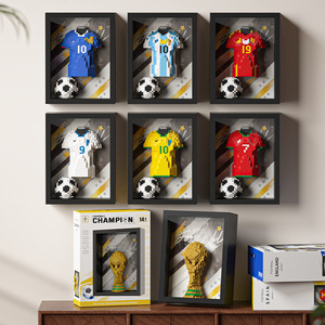 Set da Costruzione OEM Micro Maglia da Calcio e Pallone - Kit di Alta Precisione da 2,5 mm per Esposizione in Sala dei Tifosi e Regalo da Collezione - Product Image 1