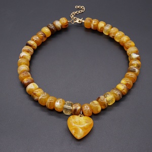 Collana a Cuore Vintage Retrò Europeo-Americano con Perle Esagerate e <span class=keywords><strong>Nuvole</strong></span> di Perline, Fatta a Mano, Placcata Oro, per Feste, Versatile, Lusso Leggero - Product Image 3