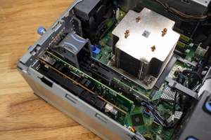 Servidor en Rack PowerEdge T160 Near-Edge, Xeon E-2400, DDR5, PCIe 4.0, en Stock para Tiendas Minoristas, Oficinas, Almacenes - Product Image 4