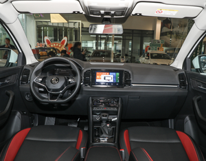 <span class=keywords><strong>Skoda</strong></span> <span class=keywords><strong>Karoq</strong></span> <span class=keywords><strong>2023</strong></span> <span class=keywords><strong>Karoq</strong></span> <span class=keywords><strong>2023</strong></span> TSI280 LUXURY 150PS 1,4 T L4 7DCT Alta velocidad 5 asientos SUV Coche de gasolina - Product Image 3