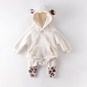 Traje de gateo de una pieza para bebés Ins Hayi, de mezclilla con forro polar, con orejas de peluche, capucha, estampado de leopardo, cremallera YKK, suministro ODM, algodón - Product Image 3