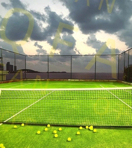 APEX Colors Erba Sintetica Personalizzata per Campo da Tennis Resistente alle Intemperie Drenaggio Rapido Prato Artificiale per Campi Residenziali Tutte le Stagioni - Product Image 4