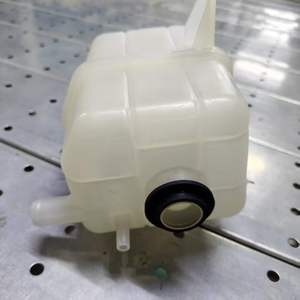 C00127188 Réservoir d'eau de <span class=keywords><strong>radiateur</strong></span> de remplacement de qualité pour LDV Maxus T60 Pickup Pièces automobiles <span class=keywords><strong>Meilleur</strong></span> prix 2026 - Product Image 2