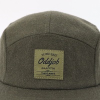 Gorras de lana cálidas al por mayor con parche de logo tejido personalizado, visera plana, ajustables, vintage, para hombre, verde oliva, para invierno y actividades al aire libre.