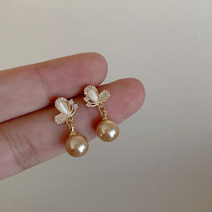 Pendientes colgantes elegantes de perlas de mariposa rosa con circón, joyería de boda, pendientes de moda para mujer para aniversario - Product Image 2