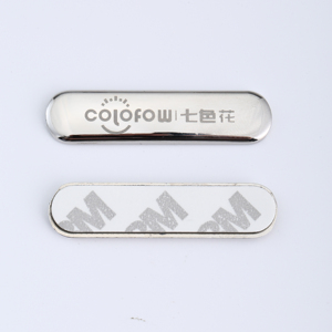 Étiquettes métalliques en alliage de zinc avec logo personnalisé, gravées et polies, pour flacons de parfum, bouteilles de vin, vente en gros, usine OEM ODM - Product Image 6