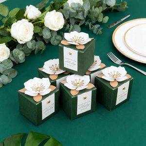Cajas para Dulces y Recuerdos 3 en 1, Decoración Floral Verde Oliva, Laminación Mate, Forro de Esponja, Etiquetas de Agradecimiento Blancas Reciclables para Bodas y Fiestas - Product Image 5