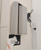 Projecteur à ultra courte focale 1080P Haute Définition 900 CVIA Lumens avec haut-parleur intégré 31W, prend en charge la 3D, portable, pour films en intérieur