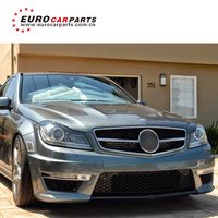 Classe C W204 C63 Grille avant pour W204 C63 Grille de pare-chocs avant 2008 à 2011 ans Auto Car Center Grill Facelift Upgrade Part