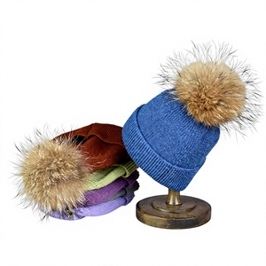 Bonnet unisexe en acrylique lavande avec pompon marron, tricoté à la main, couleur unie, chapeau d'hiver pour adultes 56-58CM, style décontracté - Product Image 5