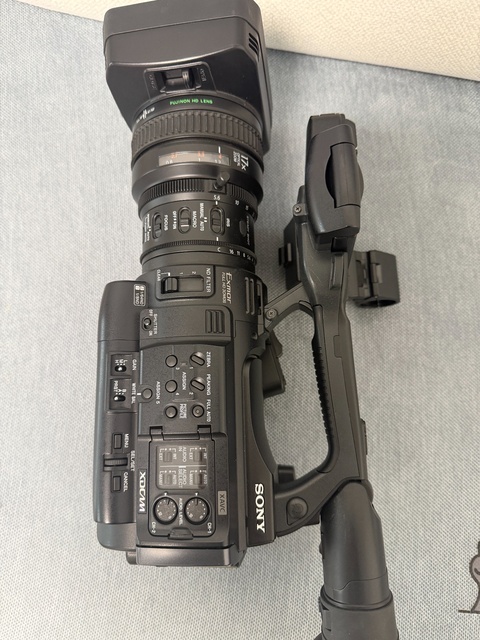 High Performance Sonys PXW-X280 Full HD Conference Camera