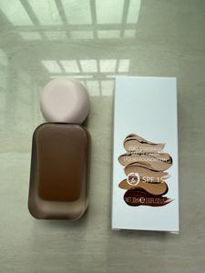 <span class=keywords><strong>Fondotinta</strong></span> Liquido Opaco a Lunga Durata 24h con Copertura Totale e SPF15, Etichetta Privata, Confezione Rosa, Vendita all'Ingrosso - Product Image 6