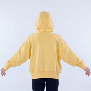 เสื้อฮู้ดสีเหลืองสำหรับผู้หญิง ทรงโอเวอร์ไซส์ ไหล่ตก ผ้าฝ้ายถัก 100% สีพื้น ระบายอากาศได้ดี เหมาะสำหรับใส่ในฤดูใบไม้ร่วง - Product Image 1