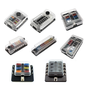 Caja de Fusibles Universal de 6 Vías con Iluminación LED de 12V para Auto y Marino - Product Image 6