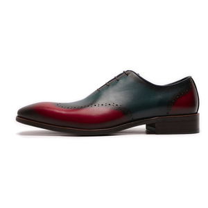 High-quality handcrafted leather <b>shoes</b> with exquisite patterns - men's hollowed-out Oxford <b>shoes</b> for business formal wear - Product Image 5