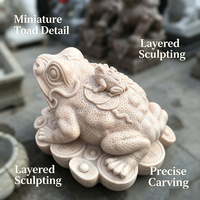 Sculpture de crapaud porte-bonheur en marbre rouge coucher de soleil vintage, statue de crapaud en pierre sculptée à la main pour club privé, jardin, aménagement aquatique