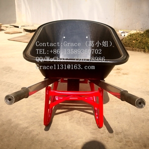 Marché américain <span class=keywords><strong>Brouette</strong></span> d'une capacité de 250kg avec manche en aluminium Roues solides pneumatiques à eau <span class=keywords><strong>110L</strong></span> Matériau plastique et métallique pour usage agricole - Product Image 4