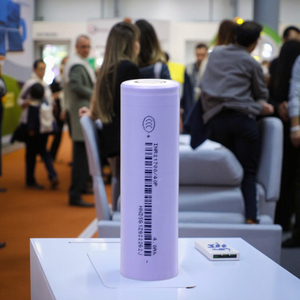 Tối đa 12.5c tốc độ xả 4000mAh 40P inr 21700 hình trụ di động Pin <span class=keywords><strong>Lithium</strong></span> Ion <span class=keywords><strong>3.6V</strong></span> 300 chu kỳ - Product Image 3