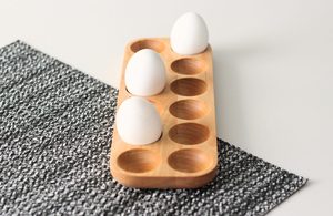 Expositor de huevos de madera natural con 12 agujeros y logotipo personalizado, caja de huevos reutilizable de 2 filas para comedor de granja, de Vietnam - Product Image 4
