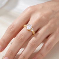 Cincin Perak Halus 925 Perak Berlapis Emas Perhiasan Halus Potongan Pir 6A Mossanite Zircon Cincin Tumpuk Hadiah Cincin Pertunangan untuk Wanita