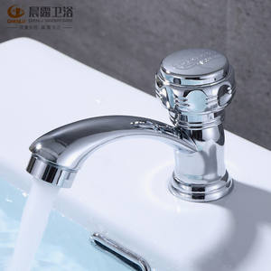 Robinet de lavabo Chenlu à 4 centres, monocommande, chromé, avec valve en céramique, à poser sur le comptoir - Product Image 1