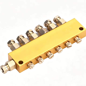 <span class=keywords><strong>Diviseur</strong></span> d'huile en laiton à 6 voies avec vannes <span class=keywords><strong>de</strong></span> régulation <span class=keywords><strong>de</strong></span> débit réglables pour la lubrification des machines d'emballage et des systèmes <span class=keywords><strong>de</strong></span> convoyage - Product Image 2