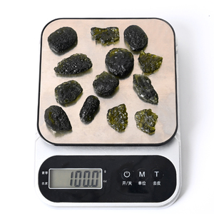 Vente en gros de pierres de Moldavite vertes de haute qualité, artisanat en cristal, pierres d'aérolite pour la méditation - Product Image 5