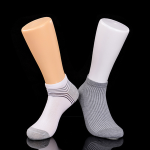 <span class=keywords><strong>Mannequin</strong></span> de <span class=keywords><strong>pied</strong></span> en plastique blanc pour enfants et adultes, formes masculines et féminines, pour l'affichage de chaussettes, <span class=keywords><strong>mannequin</strong></span> de cheville pour l'affichage de chaussettes pour enfants - Product Image 2