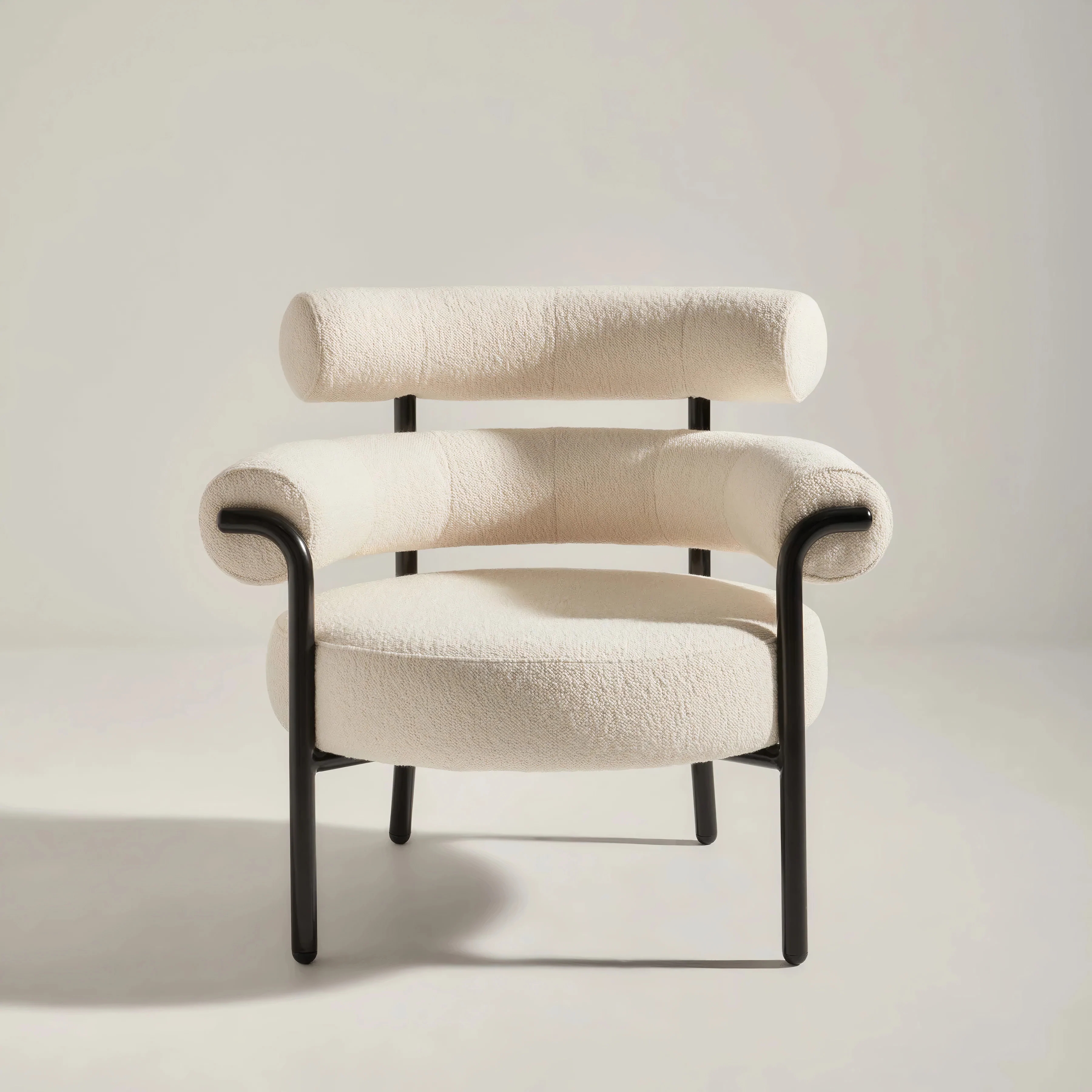 Modern Style Metal Frame Base Fabric Cover Upholstered High Density Foam Accent Living Room Leisure Chair