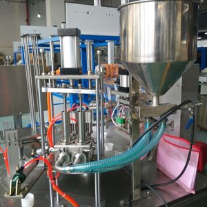 <span class=keywords><strong>Machine</strong></span> de remplissage <span class=keywords><strong>et</strong></span> de scellage de capsules de <span class=keywords><strong>café</strong></span> en pâte liquide <span class=keywords><strong>à</strong></span> pompe rotative entièrement automatique - Product Image 6