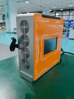 Machine de nettoyage laser portative compacte 200W 300W 500W à fibre pulsée pour décapage de rouille, d'oxyde et de peinture sur métal