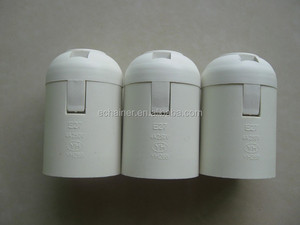 Prix d'usine Plastique <span class=keywords><strong>E14</strong></span> Plastique Blanc ou <span class=keywords><strong>Noir</strong></span> Base de support de lampe - Product Image 5