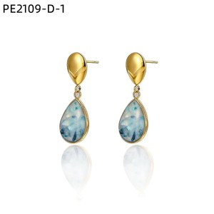 ต่างหูแบบห้อย Amy Amy ชุบทองรูปทรงหยดน้ำประดับเปลือกหอย สำหรับผู้หญิง เหมาะสำหรับงานปาร์ตี้ สไตล์คลาสสิก ตกแต่งขอบแบบ Bezel Setting แฟชั่นต่างหูแบบห้อย - Product Image 5