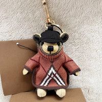 Trench-coat basique en coton fait à la main avec pendentif ours en peluche en coton fait à la main avec pendentif de sac de porte-clés de voiture à carreaux en cachemire nouvel accessoire ours de base