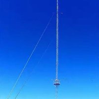 Menara telekomunikasi angin gunung baja kekuatan tinggi aksesori tahan lama untuk infrastruktur komunikasi