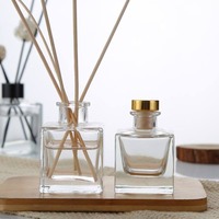 Vente chaude Nouveau Diffuseur De Parfum Carré Transparent 200ml Reed Diffuseur Bouteille En Verre