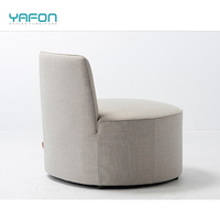 Chaise de canapé simple en cuir PU de couleur personnalisée chaise de salon bouffante de loisirs avec rembourrage en mousse pour chambre à coucher hôtel ou appartement