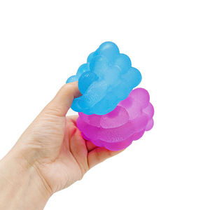 Vente en gros de jouets anti-stress souples en TPR, en forme de grappe de raisin transparente de 6 cm, en maltose Taba, assortis, pour les fêtes d'enfants - Product Image 3