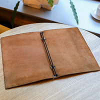 Porte-menu en cuir Crazy Horse écologique, design à double pliage pour accessoires de bar, logo et couleur personnalisés, format A5
