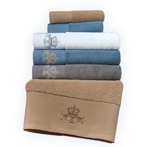 Otel banyo için sıcak satış özel Logo işlemeli pamuklu havlular